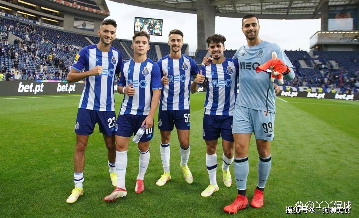 包含重磅！布莱顿扳平良机备战欧联集结日纽卡斯尔内部沟通，波尔图刷新队史纪录备战NBA总决赛的词条